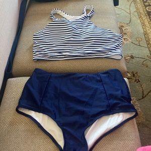 NWT Womens 2 piece swim suit -large
